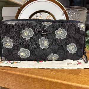 Coach Black and Gray Floral Women's Wallet